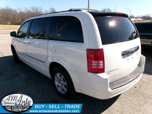 2010 Chrysler Town & Country Touring Plus