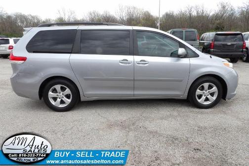 2012 Toyota Sienna LE