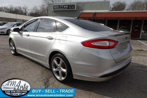 2013 Ford Fusion SE