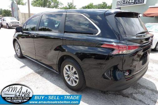 2021 Toyota Sienna LE