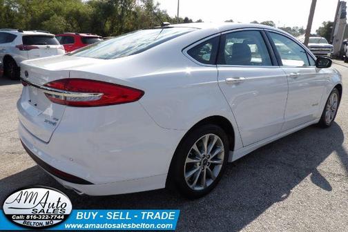 2017 Ford Fusion Hybrid SE