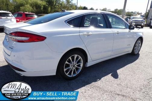 2017 Ford Fusion Hybrid SE