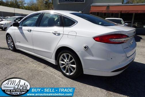 2017 Ford Fusion Hybrid SE