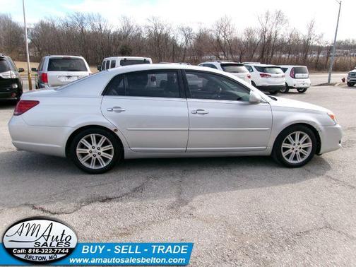 2010 Toyota Avalon XL