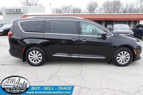 2018 Chrysler Pacifica Touring-L