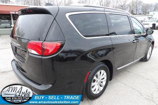 2018 Chrysler Pacifica Touring-L