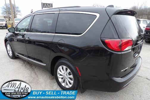 2018 Chrysler Pacifica Touring-L