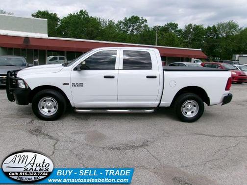 Bright White Clearcoat 2018 RAM 1500 ST