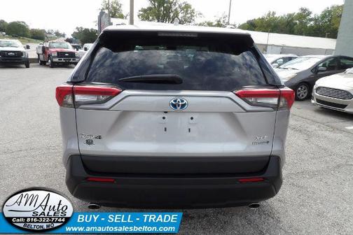 2021 Toyota RAV4 Hybrid XLE