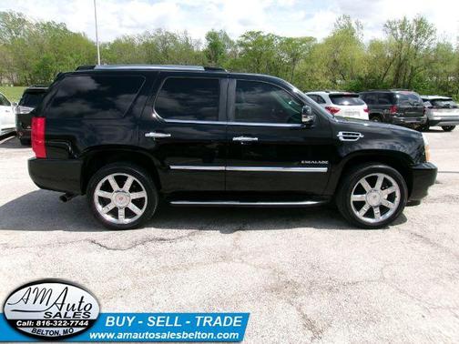 2011 Cadillac Escalade Luxury