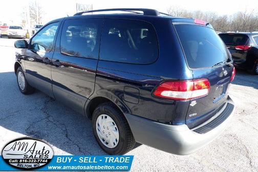 2001 Toyota Sienna LE