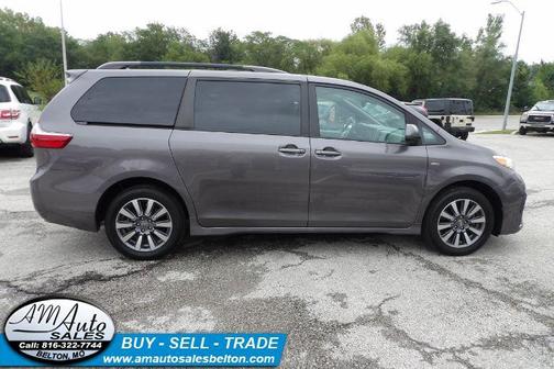 2020 Toyota Sienna LE
