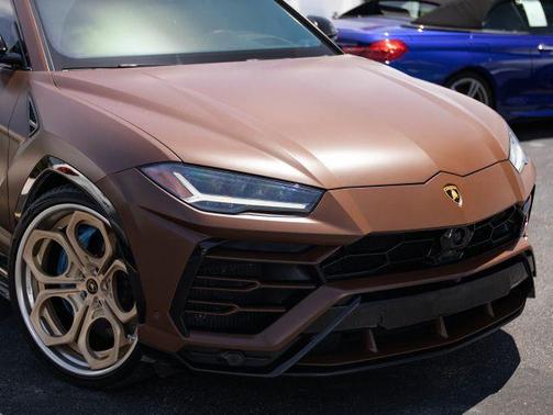 Brown 2019 Lamborghini Urus Base