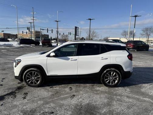 2024 GMC Terrain SLT