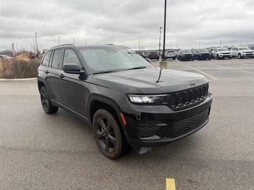 2024 Jeep Grand Cherokee Altitude