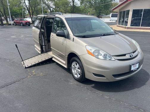 Desert Sand Mica 2008 Toyota Sienna LE