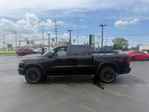 Diamond Black Crystal Pearlcoat 2025 RAM 1500 Rebel