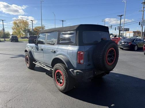 2023 Ford Bronco Base