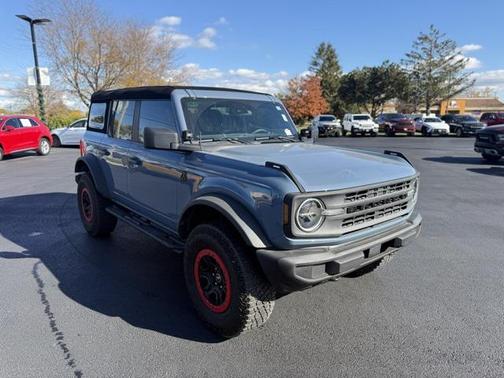 2023 Ford Bronco Base