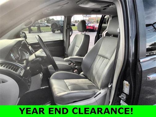 2012 Chrysler Town & Country Touring-L