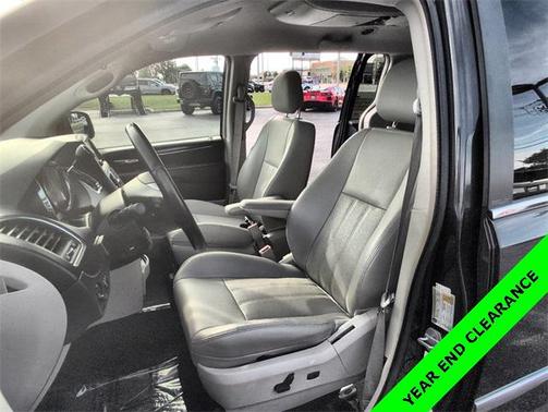 2012 Chrysler Town & Country Touring-L