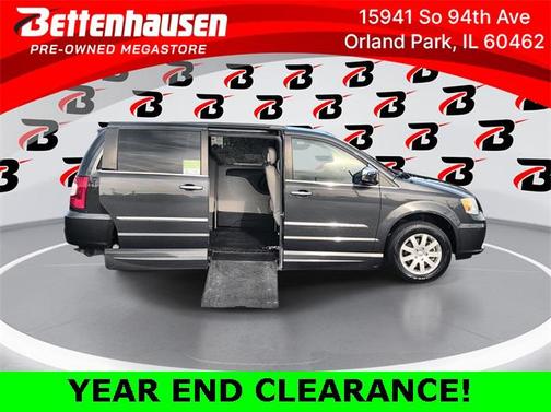 2012 Chrysler Town & Country Touring-L