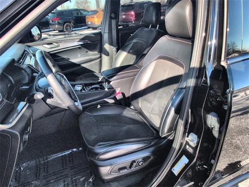 2021 Jeep Grand Cherokee L Altitude