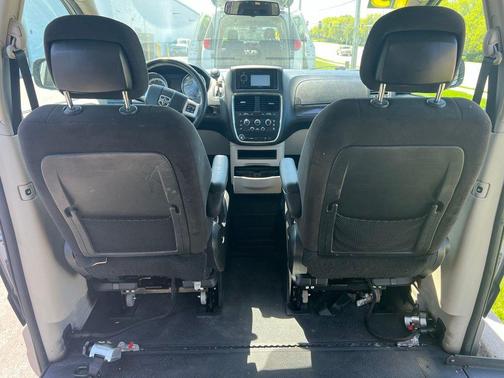 Billet Silver Metallic Clearcoat 2013 Dodge Grand Caravan SXT
