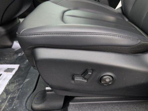 2025 Chrysler Pacifica L