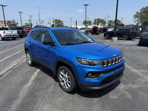 2022 Jeep Compass Latitude Lux