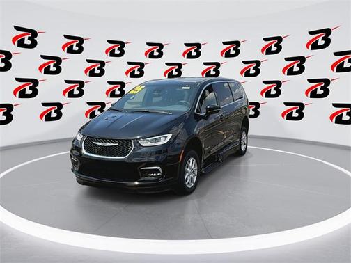 2025 Chrysler Pacifica L