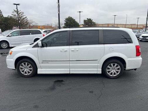 2015 Chrysler Town & Country Touring
