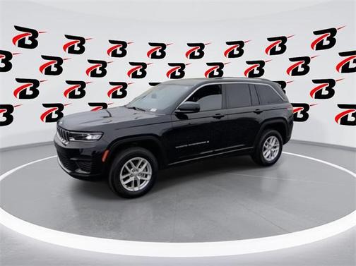 2023 Jeep Grand Cherokee Laredo