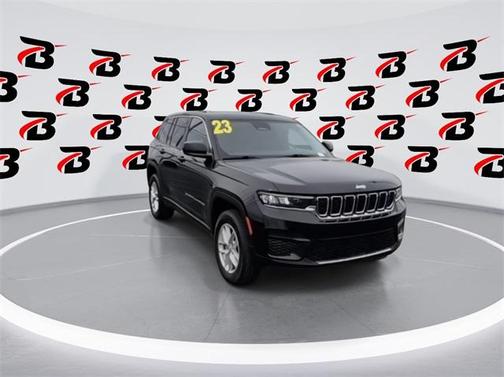2023 Jeep Grand Cherokee Laredo