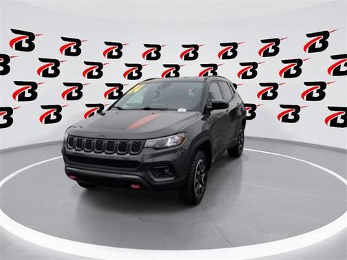 2024 Jeep Compass Trailhawk