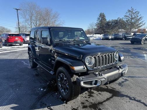 2024 Jeep Wrangler 4-Door Sahara 4x4