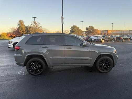 2019 Jeep Grand Cherokee Altitude