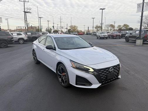 2023 Nissan Altima SR Intelligent AWD