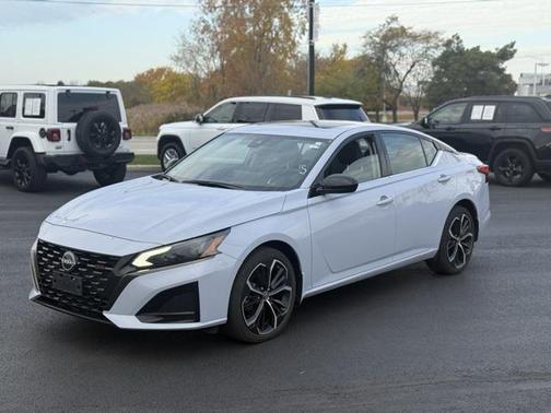 2023 Nissan Altima SR Intelligent AWD