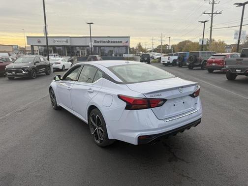 2023 Nissan Altima SR Intelligent AWD