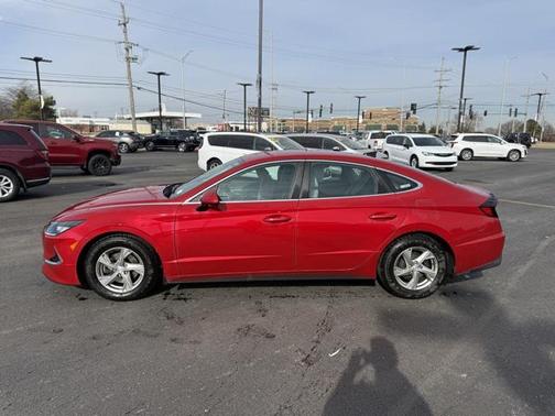 2022 Hyundai SONATA SE