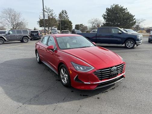 2022 Hyundai SONATA SE