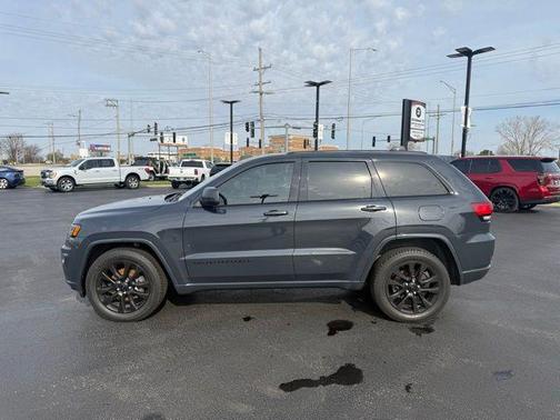 Rhino Clearcoat 2018 Jeep Grand Cherokee Altitude