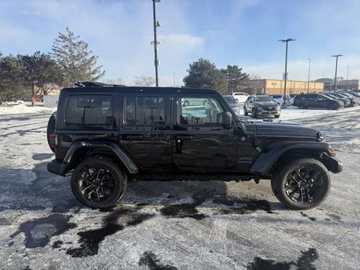 2025 Jeep Wrangler 4xe Sahara