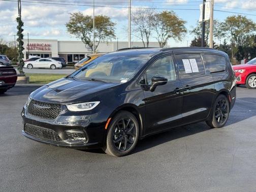 2025 Chrysler Pacifica Limited