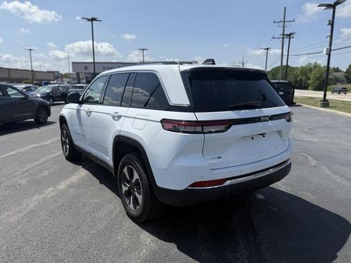 2024 Jeep Grand Cherokee 4xe Base