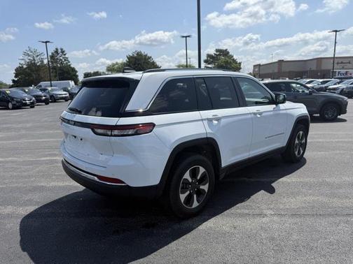 2024 Jeep Grand Cherokee 4xe Base