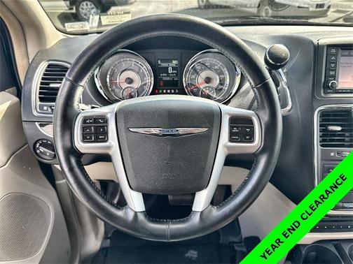 2012 Chrysler Town & Country Touring-L