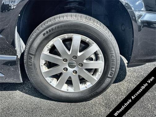 2012 Chrysler Town & Country Touring-L