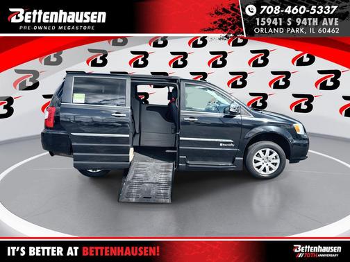 2012 Chrysler Town & Country Touring-L